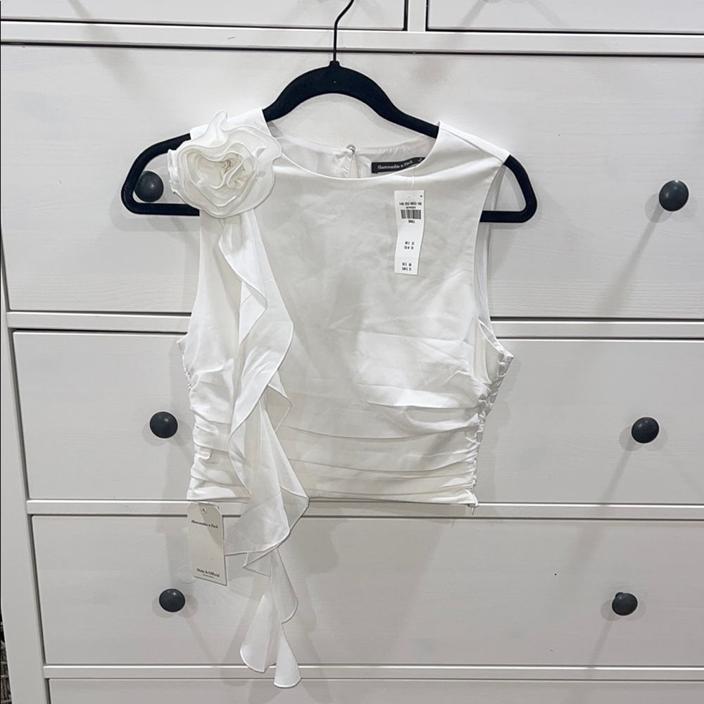 Abercrombie & Fitch Cream Asymmetrical Ruffled Tank Top